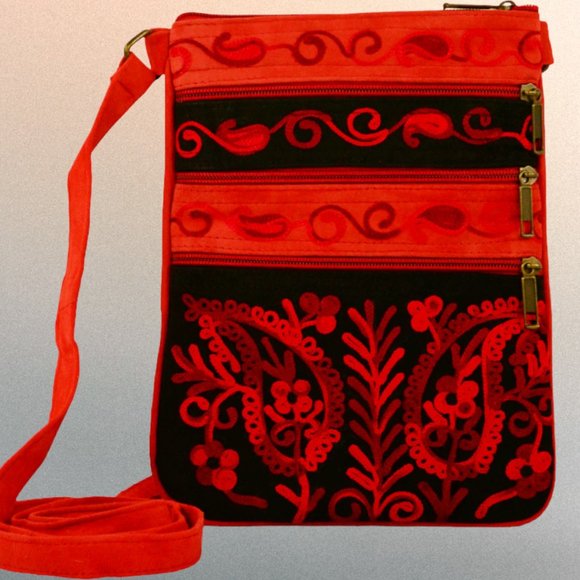 Black and Red Paisley Embroidered Crossbody Purse - Picture 5 of 5